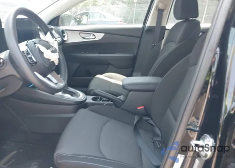 2023 Kia Forte Lxs z USA, uszkodzony, nr VIN 3KPF24ADXPE663221